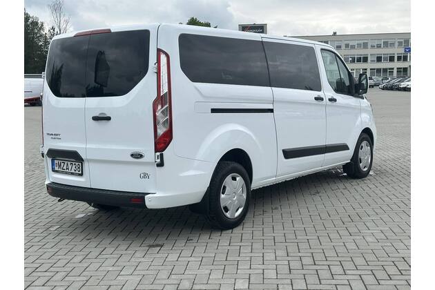 Ford Transit Custom automobilių nuoma