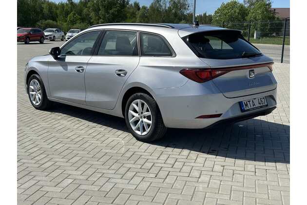 Seat Leon  automobilių nuoma