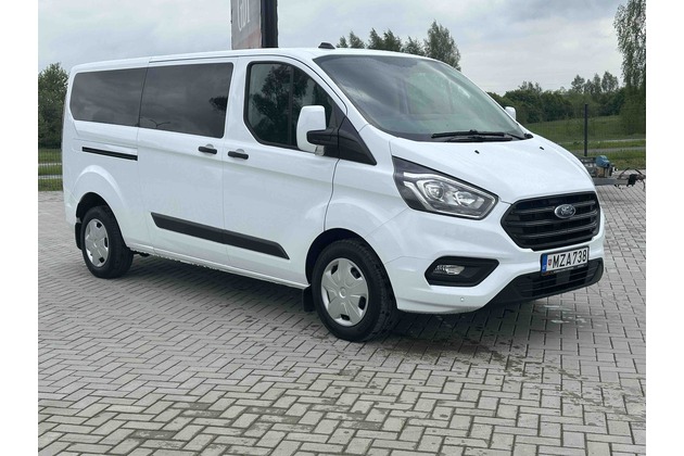 Ford Transit Custom automobilių nuoma