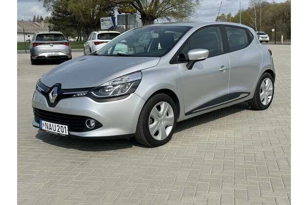 Renault Clio automobilių nuoma