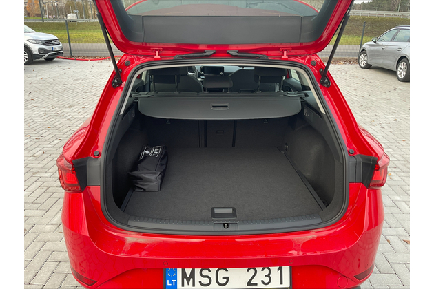 Seat Leon automobilių nuoma