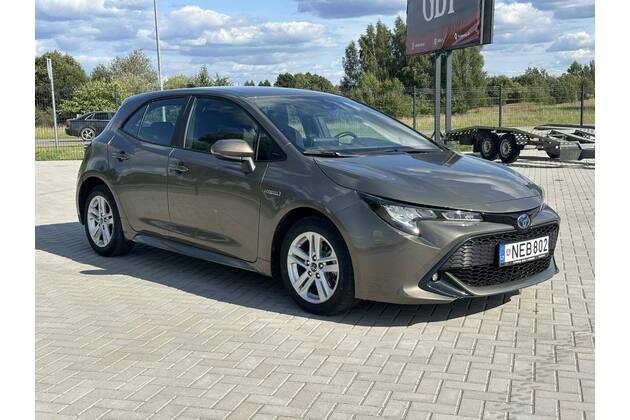 Toyota Corolla automobilių nuoma