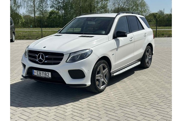 Mercedes Benz GLE automobilių nuoma