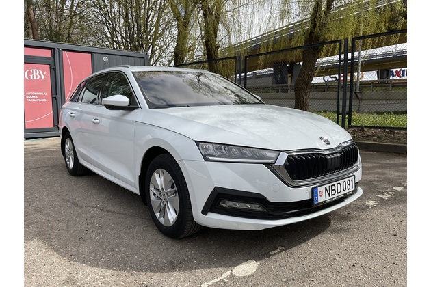 Škoda Octavia Combi automobilių nuoma