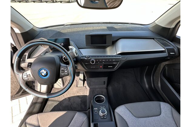 BMW I3 automobilių nuoma