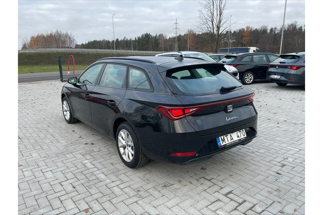 Seat Leon automobilių nuoma