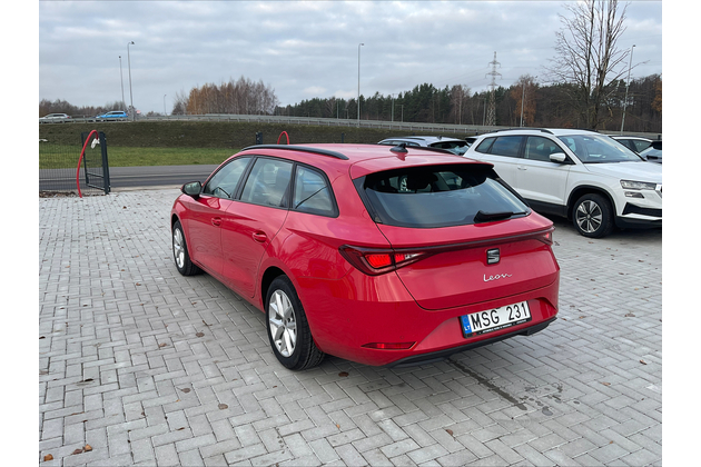 Seat Leon automobilių nuoma