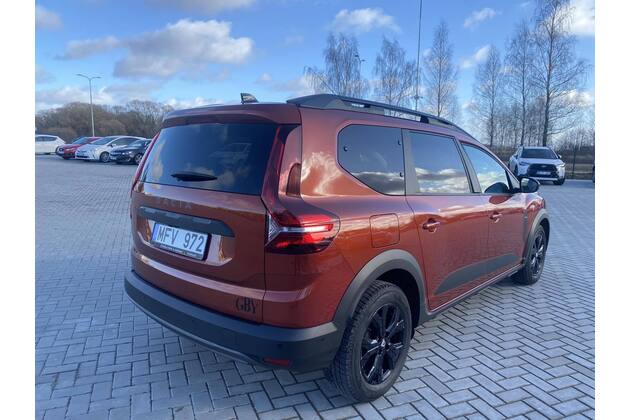 Dacia Jogger automobilių nuoma