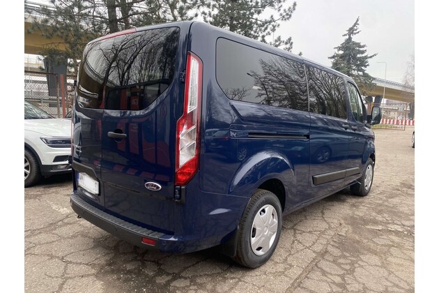 Ford Transit Custom automobilių nuoma