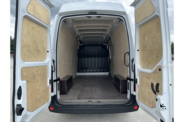 Renault Master komercinio transporto nuoma