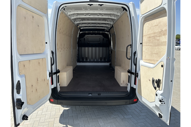 Renault Master komercinio transporto nuoma