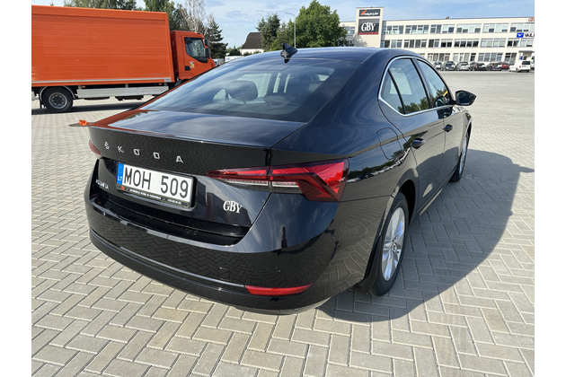 Škoda Octavia automobilių nuoma