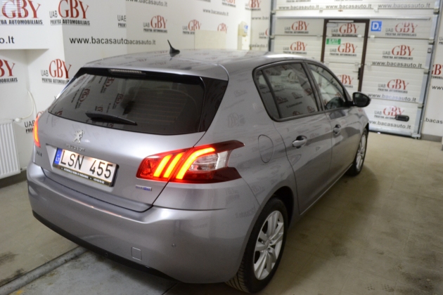 Peugeot 308 automobilių nuoma