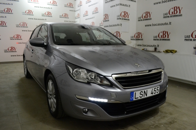 Peugeot 308 automobilių nuoma