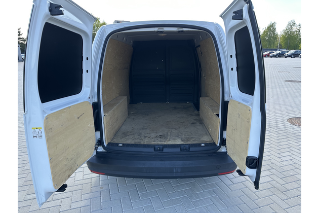 Baltas VW Caddy komercinis automobilis nuomai