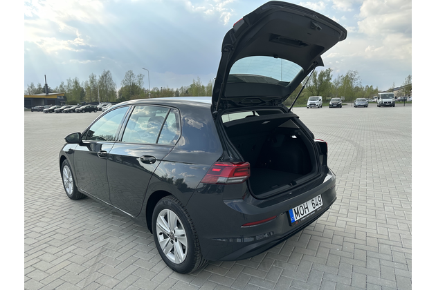 VW Golf  automobilių nuoma