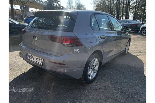 VW Golf automobilių nuoma